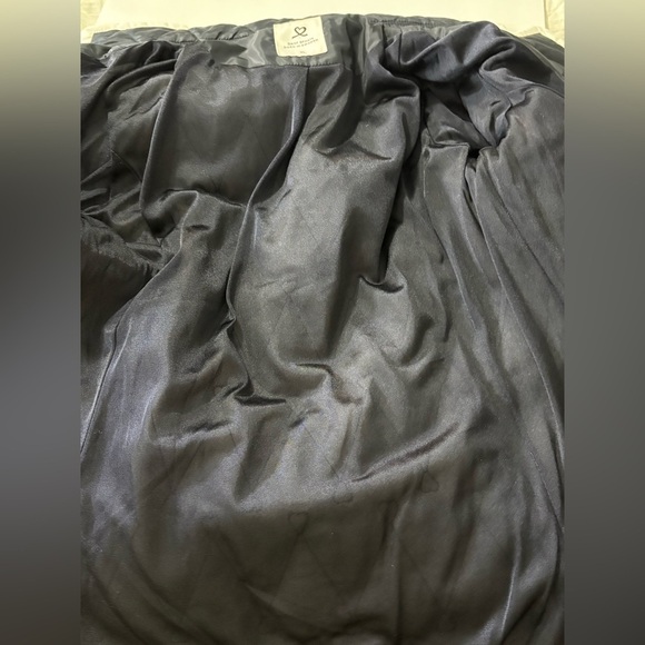 Daily Sports Navy Diamond/Heart Quilted Jacket with White Trim, Back Cinch Belt - Picture 14 of 16